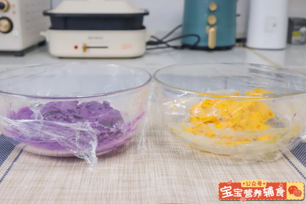 今日食譜「南瓜紫薯糕」~寶寶輔食