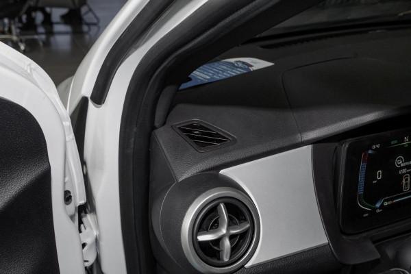 5門5座續航305km,5.99萬起的比亞迪e1,是代步的好選擇嗎? 5門5座續航305km,5.99萬起的比亞迪e1,是代步的好選擇嗎?