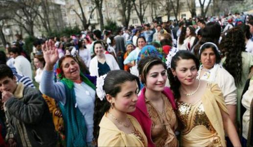 吉普賽人的新娘集市,2萬塊就能“買”個老婆,不滿意還可以退 吉普賽人的新娘集市,2萬塊就能“買”個老婆,不滿意還可以退