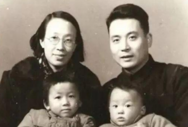 1986年,鄧稼先彌留之際問妻子:30年後,還有人記得我嗎? 1986年,鄧稼先彌留之際問妻子:30年後,還有人記得我嗎?