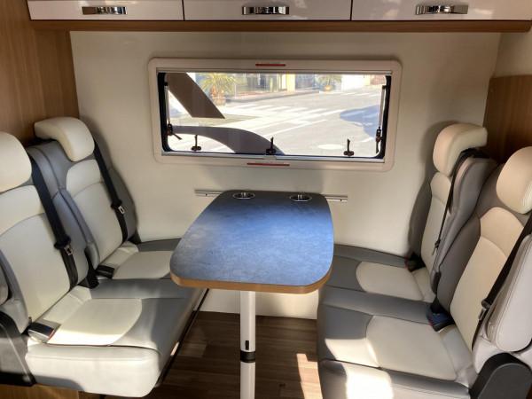 仿袋鼠的中國紅設計?雙拓展 黑科技 更安全,隆翠凱歌C630雙拓房車 仿袋鼠的中國紅設計?雙拓展 黑科技 更安全,隆翠凱歌C630雙拓房車