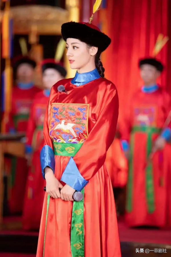 娛樂圈最新爆料,眾多頂流在內,秀場旁若無人秀恩愛,吃瓜來了 娛樂圈最新爆料,眾多頂流在內,秀場旁若無人秀恩愛,吃瓜來了