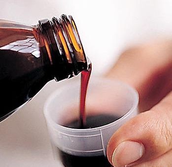 一小夥喝止咳糖漿上癮,三年花費百萬,後來切下手指,結果如何? 一小夥喝止咳糖漿上癮,三年花費百萬,後來切下手指,結果如何?