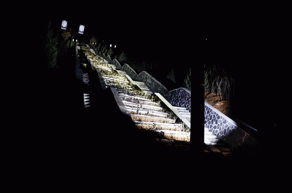 明亮便攜顏值高，手電就選務本新品C2