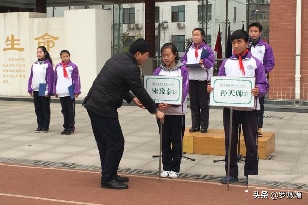 1995年，那個拒絕向韓國女老闆下跪的中國人，後來怎麼樣了？