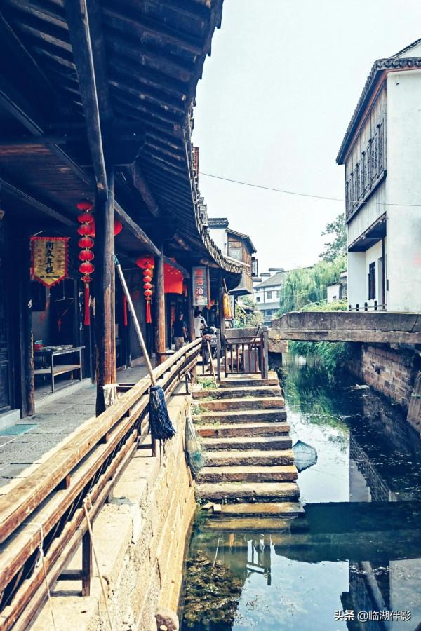 上有天堂，下有蘇杭，中間還有荻港