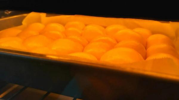 香甜鬆軟的蜂蜜小麵包，配牛奶和雞蛋，上班上學的早餐都不用愁了