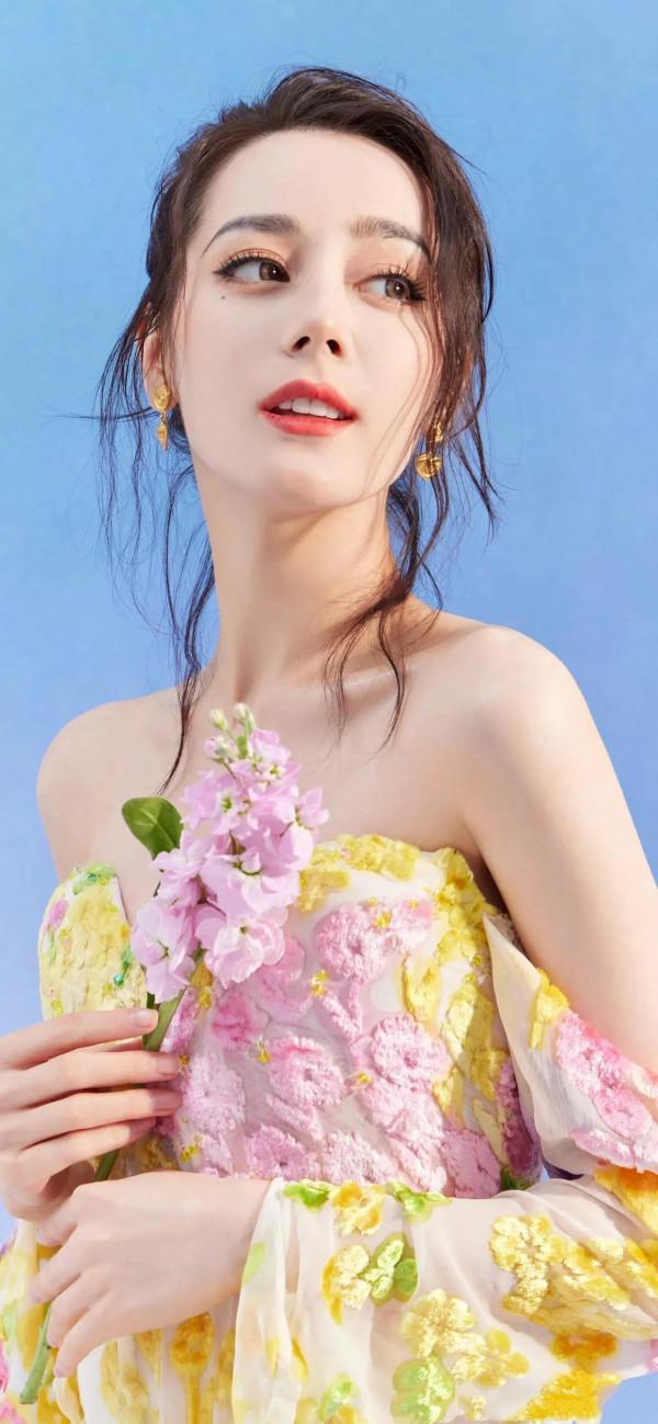 被迪麗熱巴美到了