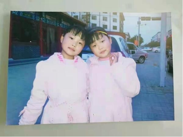 河南“雙胞胎姐妹花”:小學到大學“神同步”,考入同一專業、住同一宿舍樓! 河南“雙胞胎姐妹花”:小學到大學“神同步”,考入同一專業、住同一宿舍樓!