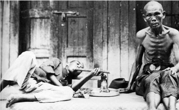 大屠殺後的南京毒品有多氾濫?僅南京日軍毒品獲利就可造四艘航母 大屠殺後的南京毒品有多氾濫?僅南京日軍毒品獲利就可造四艘航母