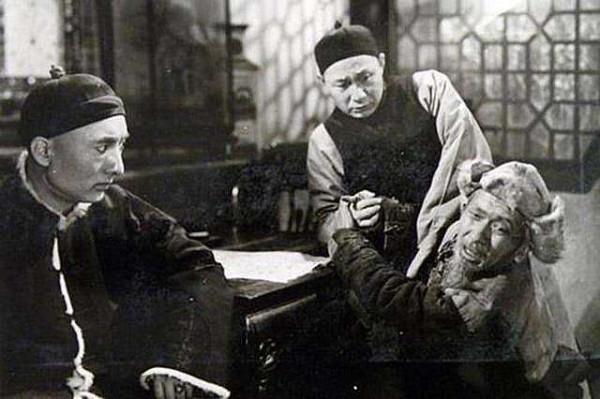 小品之王陳佩斯：狀告央視獲賠33萬後遭封殺22年，如今迎來新高度