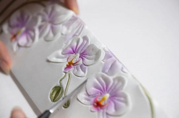 春節來看看蘭花吧！勞斯萊斯為新加坡打造的&OpenCurlyDoubleQuote;蘭花&rdquo;幻影實車亮相