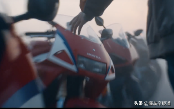 新車 &vert; 不只有寶馬、川崎，春節檔電影《四海》還有這些摩托車身影