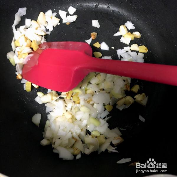 東盛瀾小廚房丨小鮑魚燉豬腳 東盛瀾小廚房丨小鮑魚燉豬腳