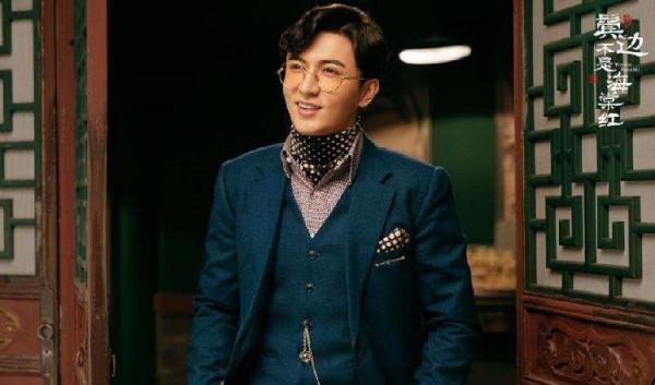 米熱：與迪麗熱巴同為新疆人的同班同學，參演多部大熱劇始終沒火