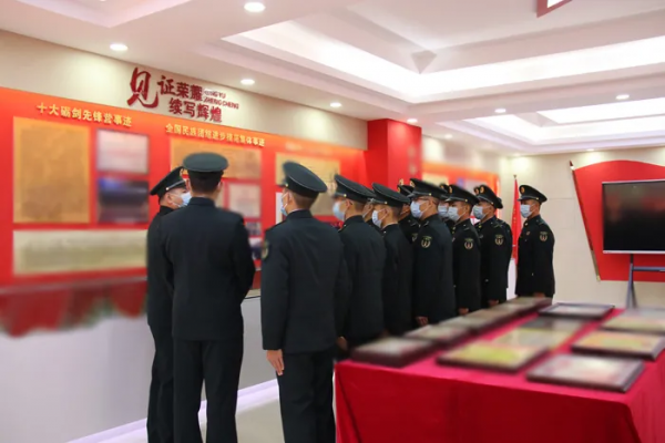 如今通訊如此方便快捷,但有些話我還是想親筆寫信說…… 如今通訊如此方便快捷,但有些話我還是想親筆寫信說……