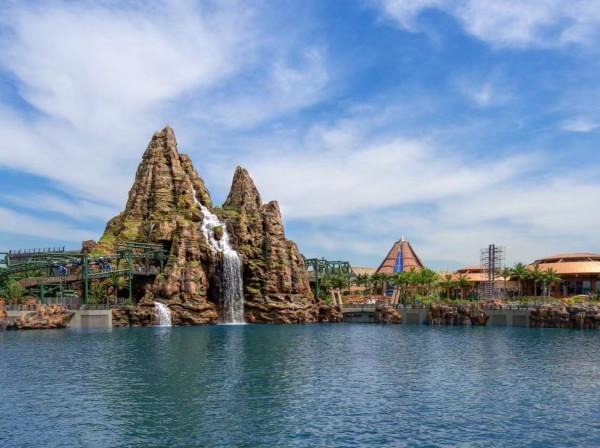 閨蜜團、嗨玩族、辣媽奶爸，北京環球度假區怎樣玩回票價？