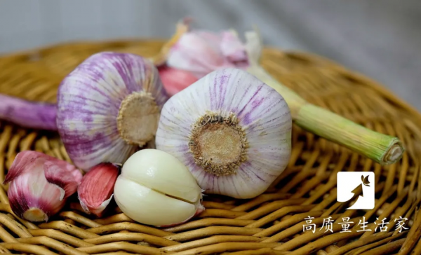 大蒜、西蘭花、蘋果，這些“抗癌食物”真的有效嗎？科學證據來說話！癌症不上門，得這樣養~