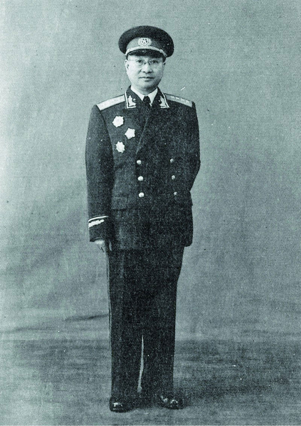 左權之女報考哈軍工政審沒透過，陳賡：你是烈士之女，不要你要誰