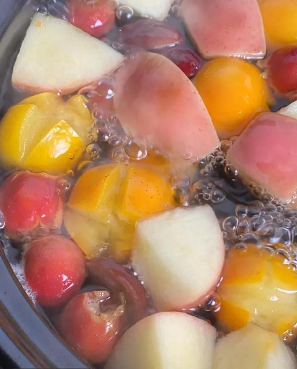 這鍋金桔蘋果山楂水 真是潤到頭了