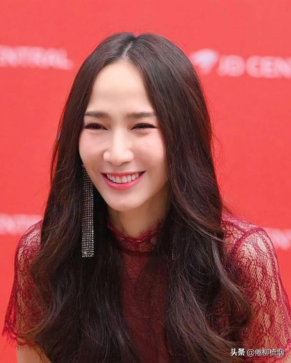 泰星Aump慶生43歲:買了棵價值25萬的綠植,沒有與男友交流過未來 泰星Aump慶生43歲:買了棵價值25萬的綠植,沒有與男友交流過未來