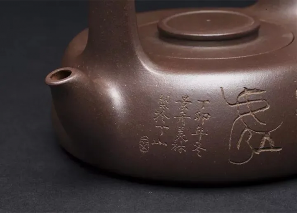 顧景舟與韓美林碰撞出的藝術火花 顧景舟與韓美林碰撞出的藝術火花