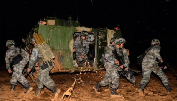 9人對9人,中美步兵戰鬥班火力對比,誰才是最強陸軍步兵班? 9人對9人,中美步兵戰鬥班火力對比,誰才是最強陸軍步兵班?