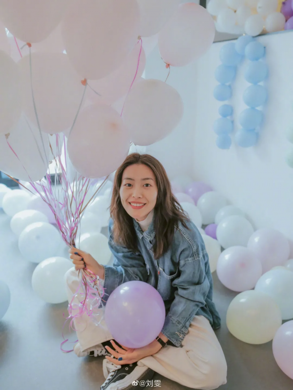 鐵打的宋慧喬，流水的年下男