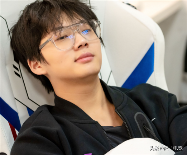EDG冠軍隊員加入新戰隊，開局連輸兩場臉黑：心情很一般發揮不好