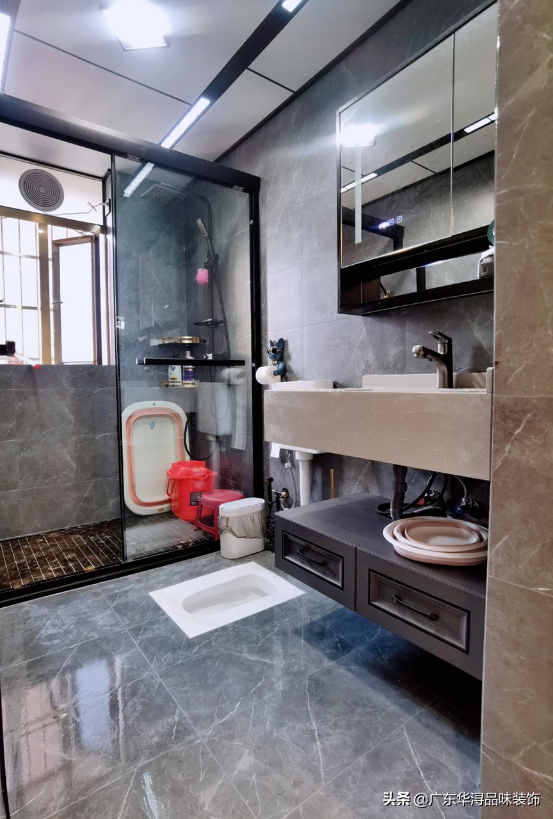 超值精裝現代輕奢大平層,透過不一樣的生活美學,打造都市大宅 超值精裝現代輕奢大平層,透過不一樣的生活美學,打造都市大宅