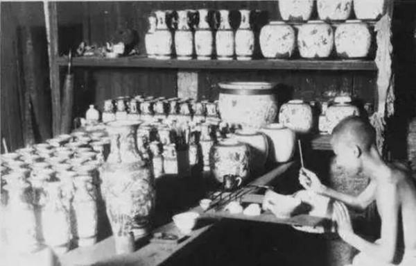 授勳結束，臺下還有一個人，周總理忙上前詢問，答：沒念我的名字