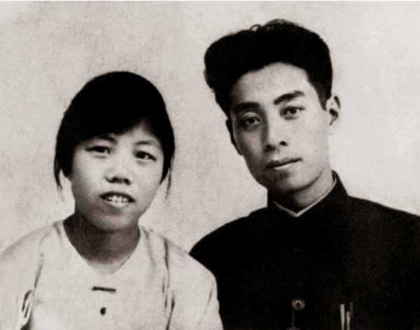 重慶談判，一個周恩來幾乎打敗了整個國民黨，周總理酒量有多驚人