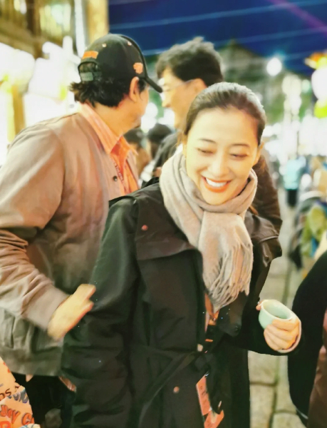 女明星現身烏鎮太亮眼:梅婷真人驚豔臉超小,視後童瑤又瘦又白 女明星現身烏鎮太亮眼:梅婷真人驚豔臉超小,視後童瑤又瘦又白