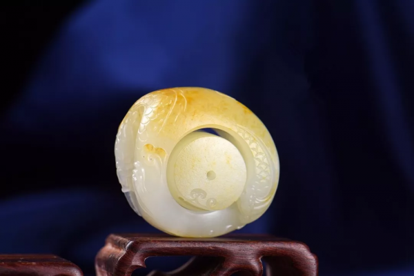 工藝簡單，售價昂貴！這樣的和田玉真賺錢