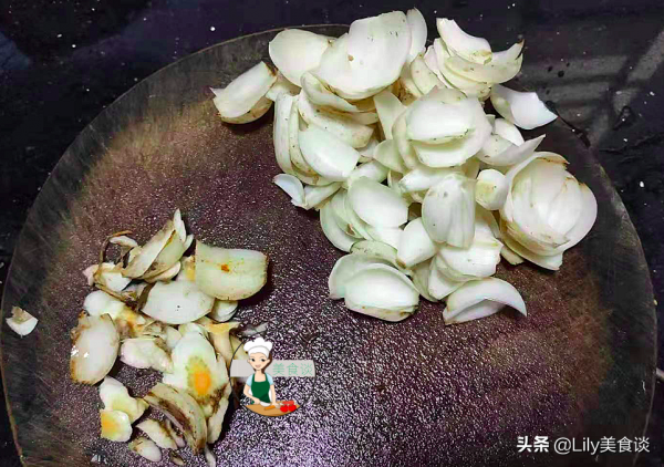 建議女人少吃保健品，多吃&OpenCurlyDoubleQuote;一白一綠&rdquo;，便宜營養，冬天吃特養人