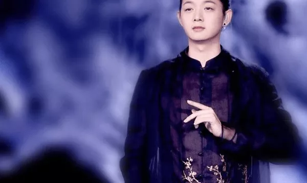 究竟是誰“害”霍尊退出了演藝圈？