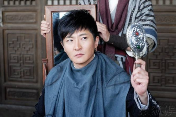 郭京飛新劇開門紅，開播2集收視率破2，這部電視劇成為新黑馬