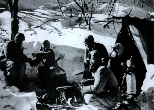 長津湖:戰士烤1次火,全連就減員90%,宋時輪:比長征還要艱苦 長津湖:戰士烤1次火,全連就減員90%,宋時輪:比長征還要艱苦