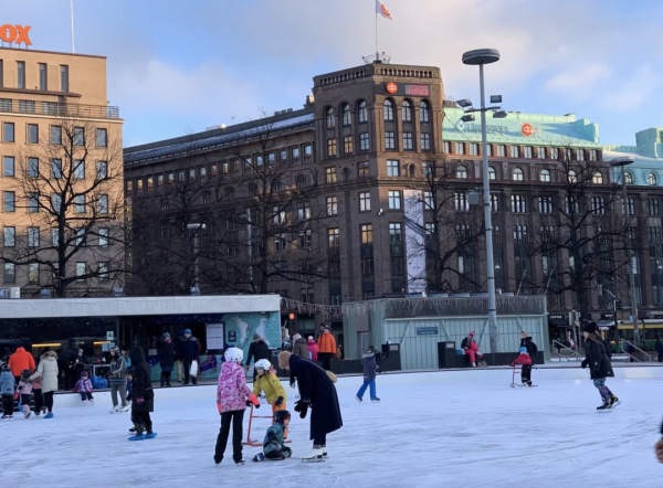 他在聖誕老人故鄉做代購，每到這天有十幾萬人在淘寶圍觀他過聖誕