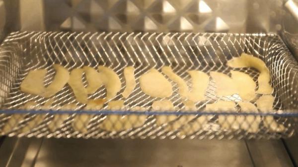 花樣下廚，烤箱還能這麼玩？七彩叮噹空氣炸烤箱