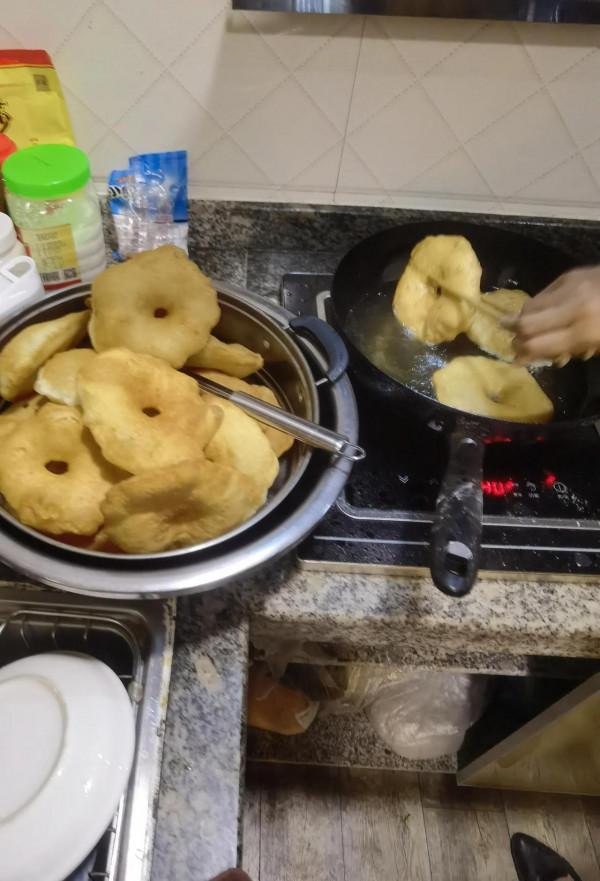 今天早上炸油餅