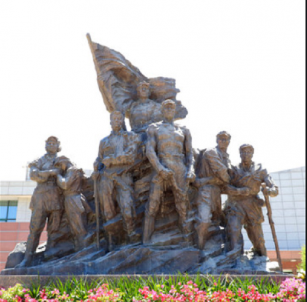 軍長被俘因戰友一句話暴露就義，多年後其遺腹子入朝參戰保家衛國