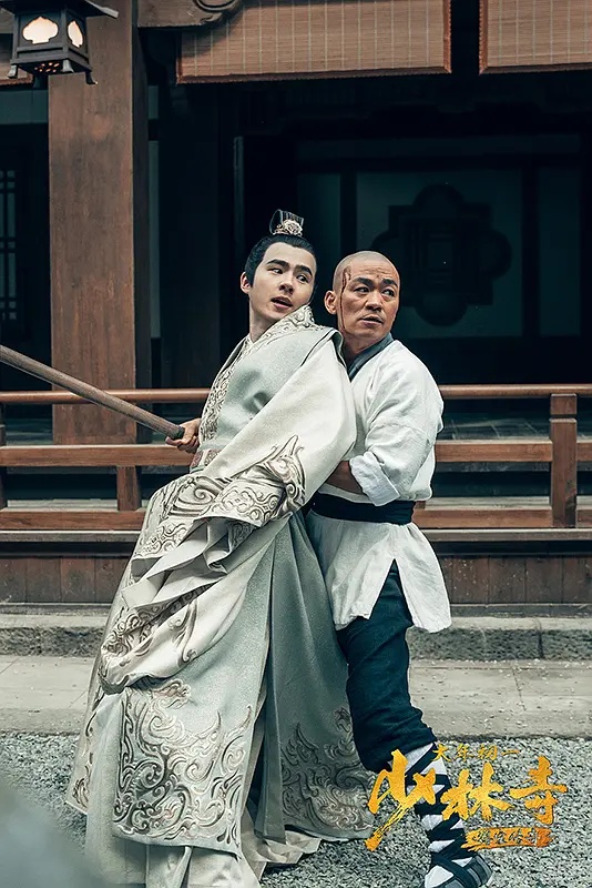 陳小春落魄到拍網大,新作《再戰江湖》定檔 陳小春落魄到拍網大,新作《再戰江湖》定檔