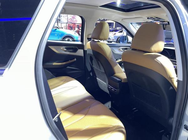 十萬級自主中型SUV，10.49萬起售，北京X7選哪款合適