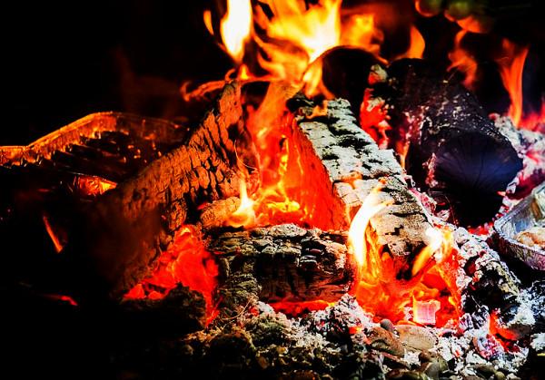 丈夫離奇身亡，案情一波三折，縣令破解奇案，壞人惡有惡報