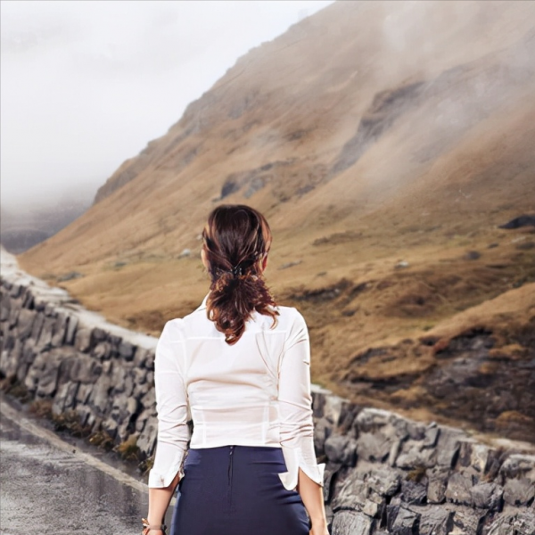 女人,碰上讓你怦然心動的男人,別猶豫。楊瀾可以做你的榜樣 女人,碰上讓你怦然心動的男人,別猶豫。楊瀾可以做你的榜樣