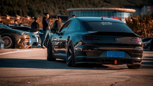 &quot;最美大眾&quot;變身黑武士，新CC的顏值是真的頂