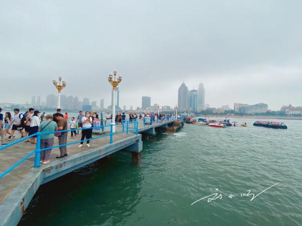 山東青島的“標誌性”景點，已有100多年曆史，遊客都必須來打卡