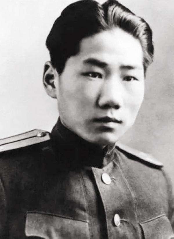 1958年,周總理春節訪問朝鮮,憑弔毛岸英哽咽無語 1958年,周總理春節訪問朝鮮,憑弔毛岸英哽咽無語