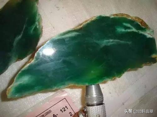 價值5959萬的翡翠手鐲成為拍賣界頂流，為什麼手鐲可以這麼貴？